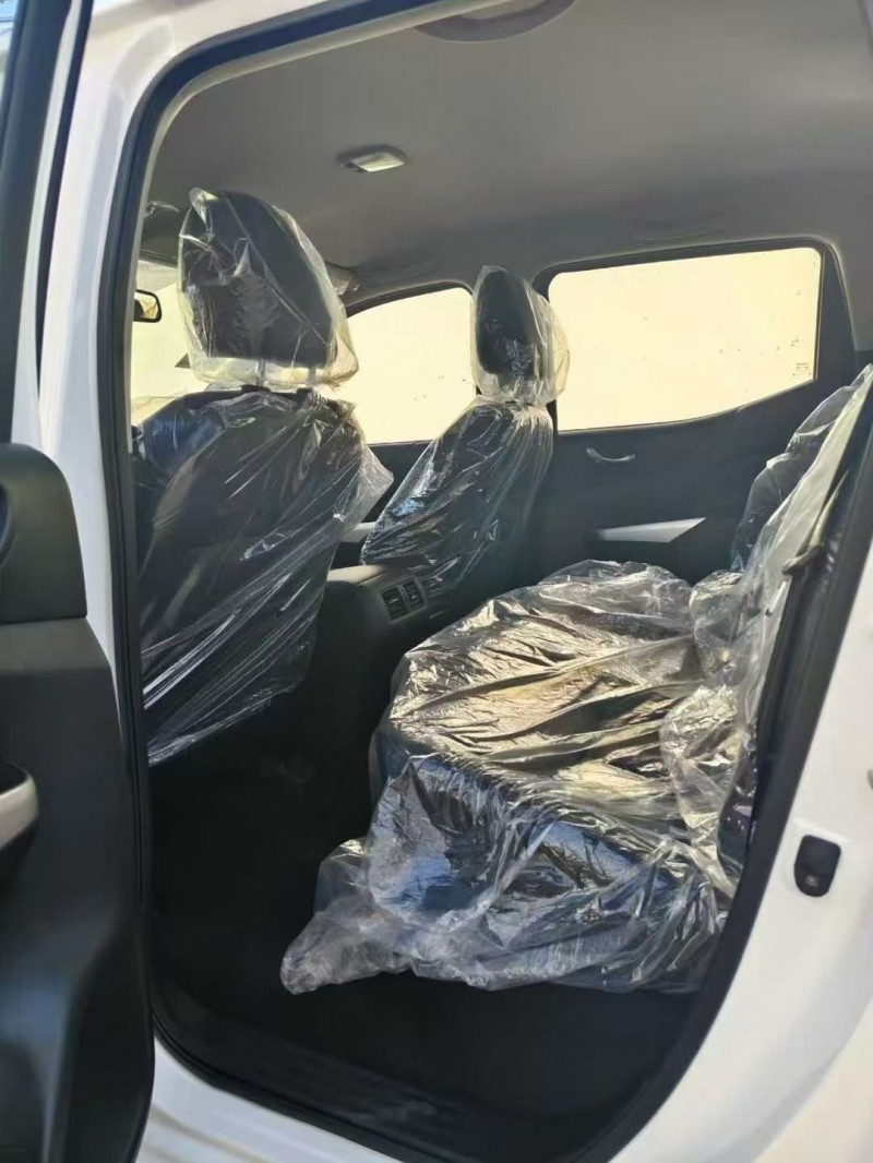 烟台25年日产纳瓦拉5