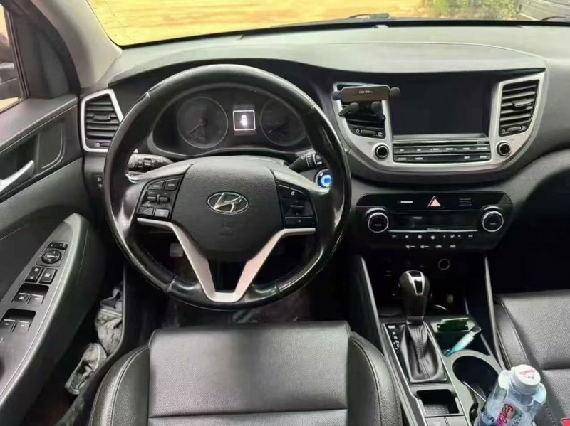 九江18年现代途胜6