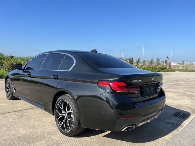 盐城23年宝马5系9