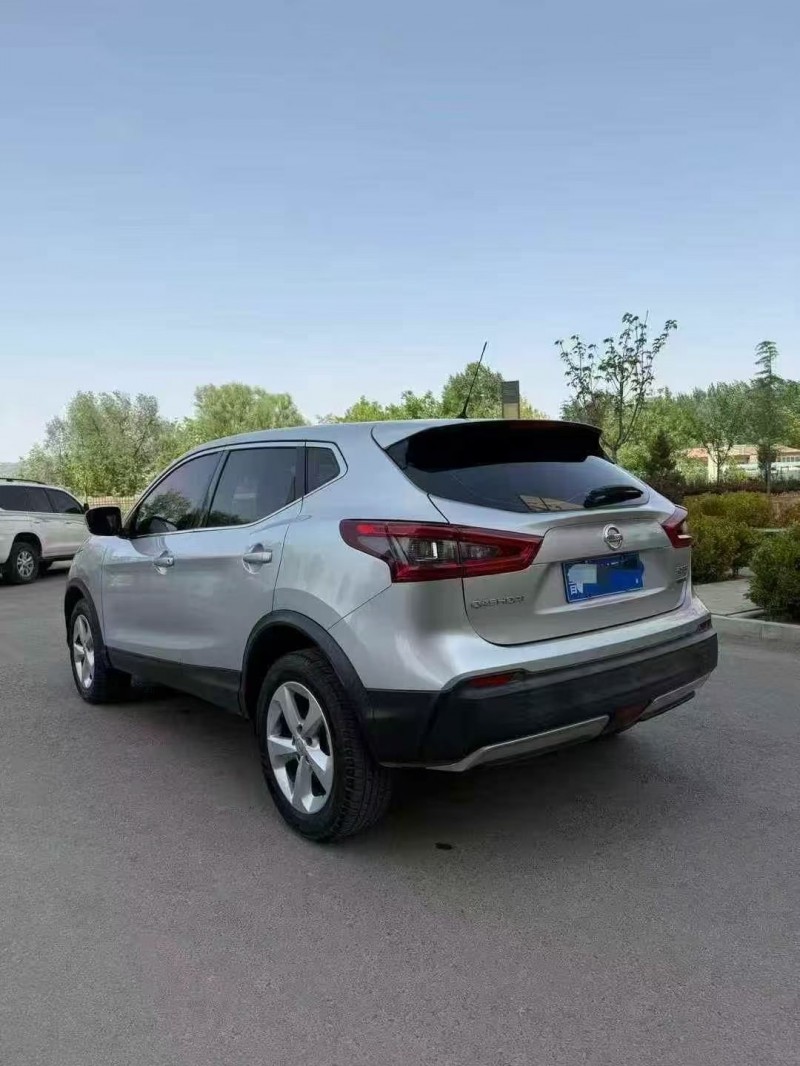 东营19年日产逍客8