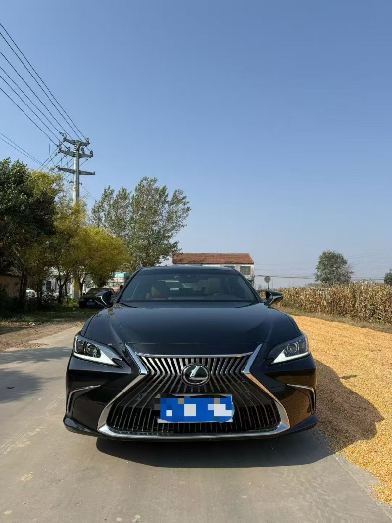 菏泽21年雷克萨斯ES1