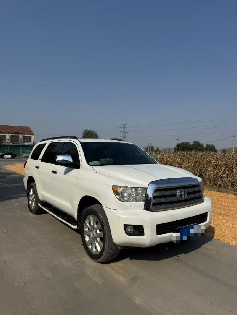 菏泽14年丰田红杉2