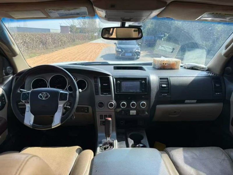 菏泽14年丰田红杉6