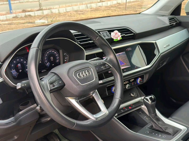 广州20年奥迪Q34