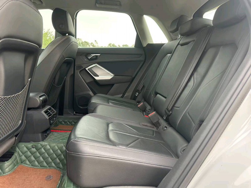 广州20年奥迪Q38