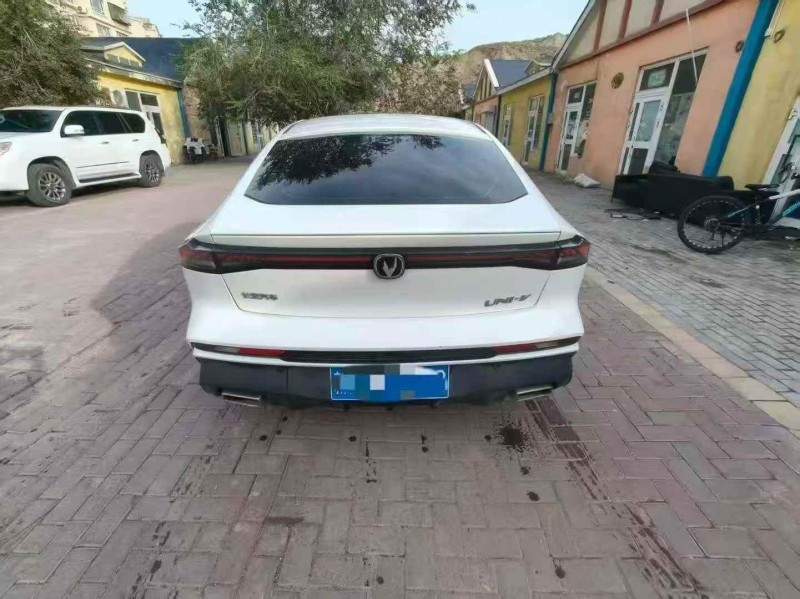 乌鲁木齐24年长安汽车UNI2