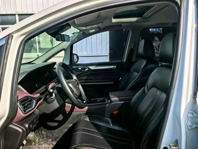 徐州23年传祺M64