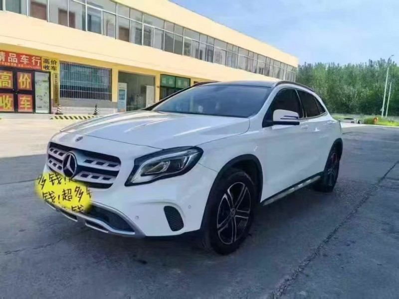 青岛18年奔驰GLA3