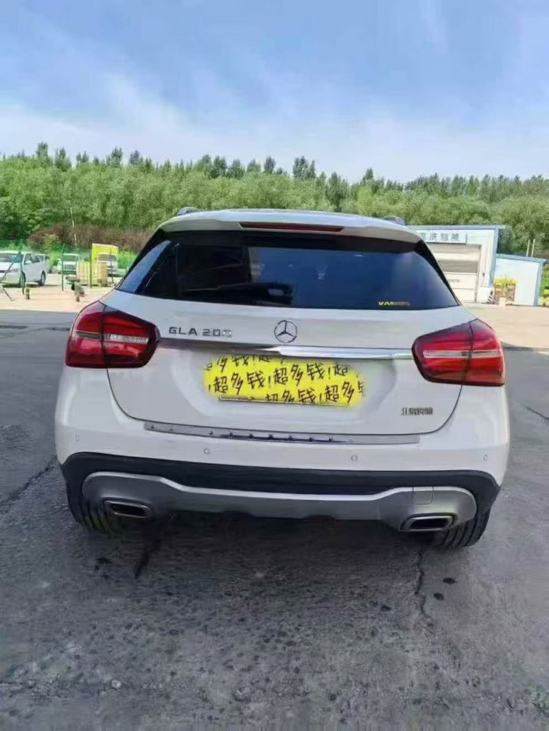 青岛18年奔驰GLA9