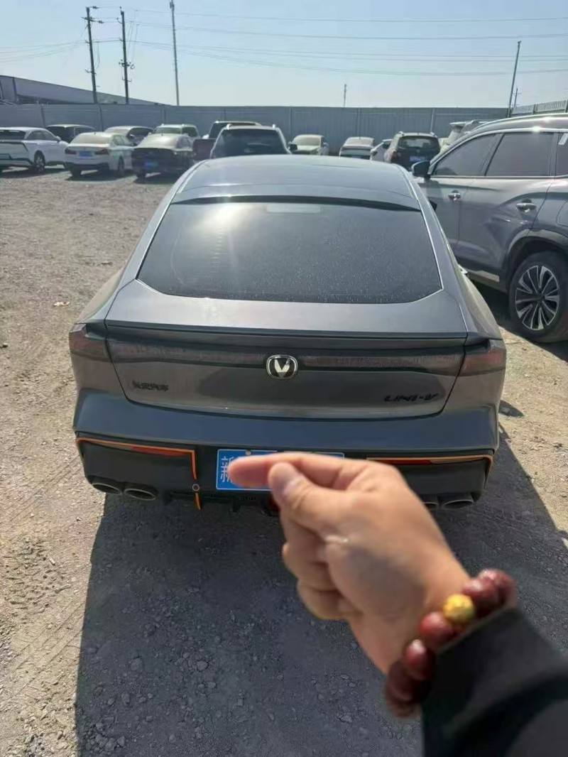 乌鲁木齐22年长安汽车UNI9