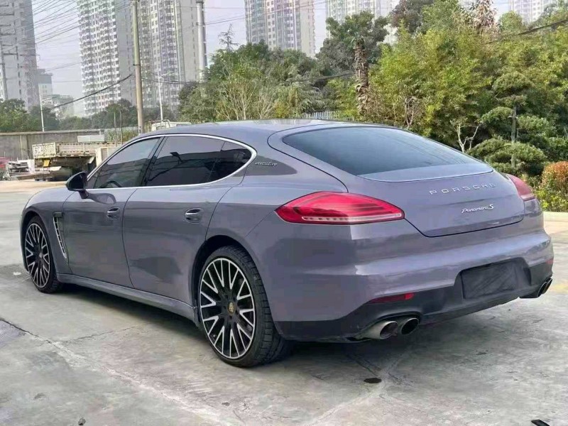 徐州15年保时捷帕拉梅拉5