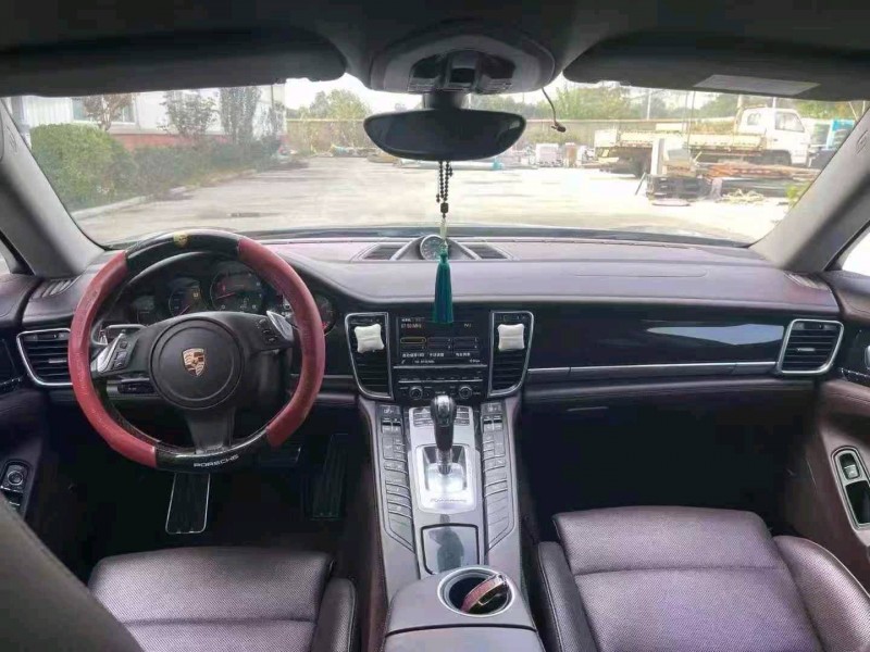 徐州15年保时捷帕拉梅拉9