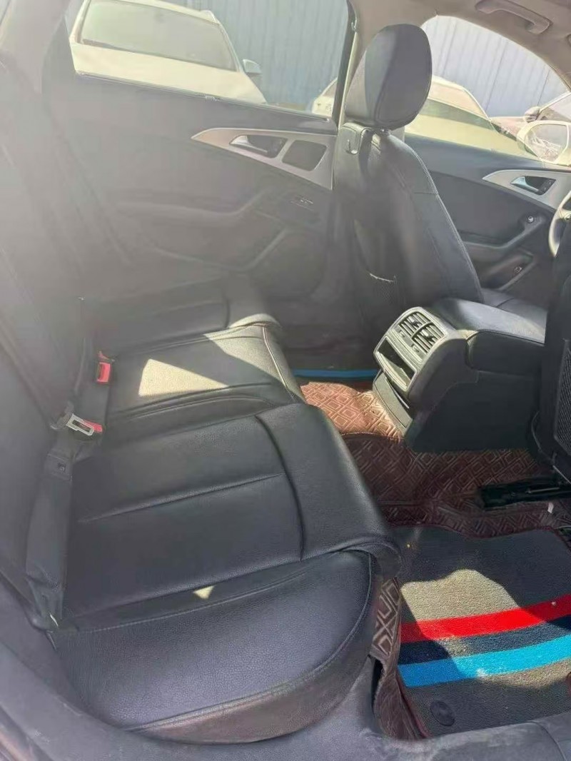 乌鲁木齐17年奥迪A6L4