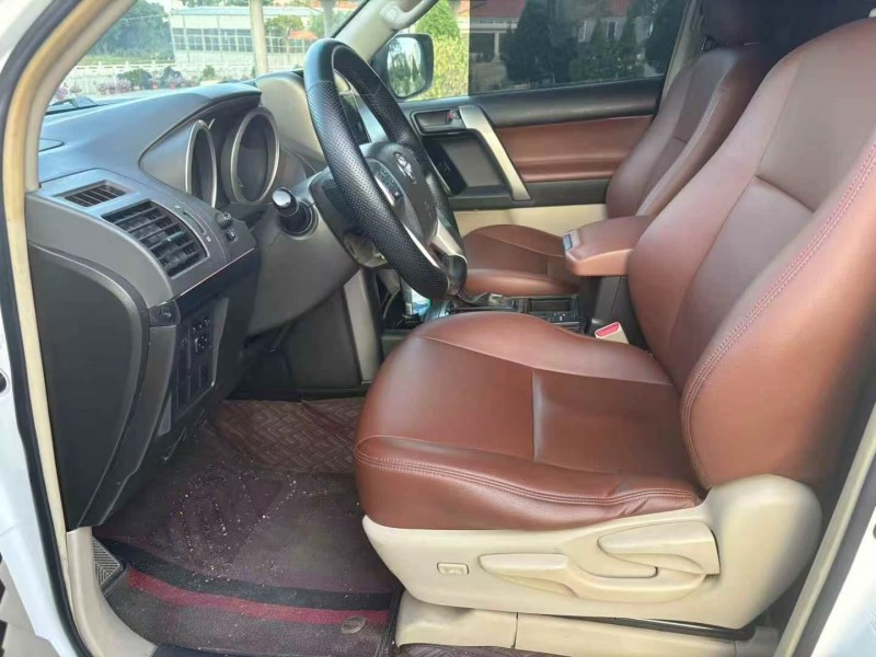 郑州10年丰田普拉多6