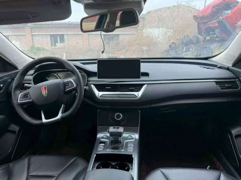 乌鲁木齐22年红旗H56