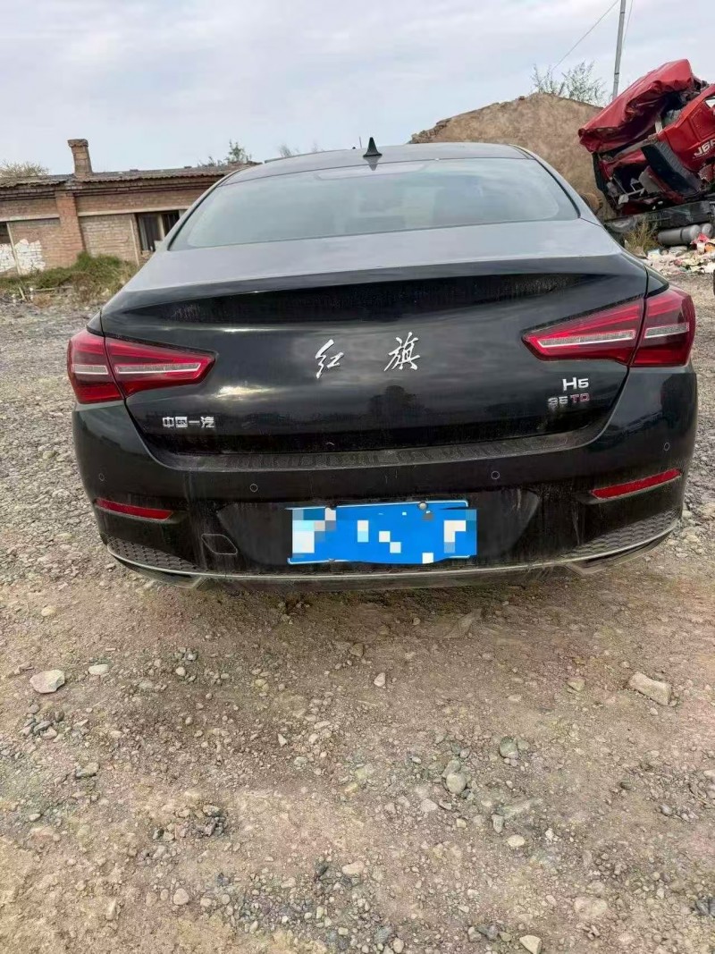 乌鲁木齐22年红旗H57