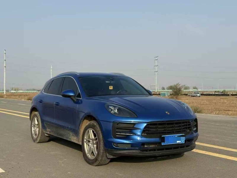 乌鲁木齐20年保时捷Macan2