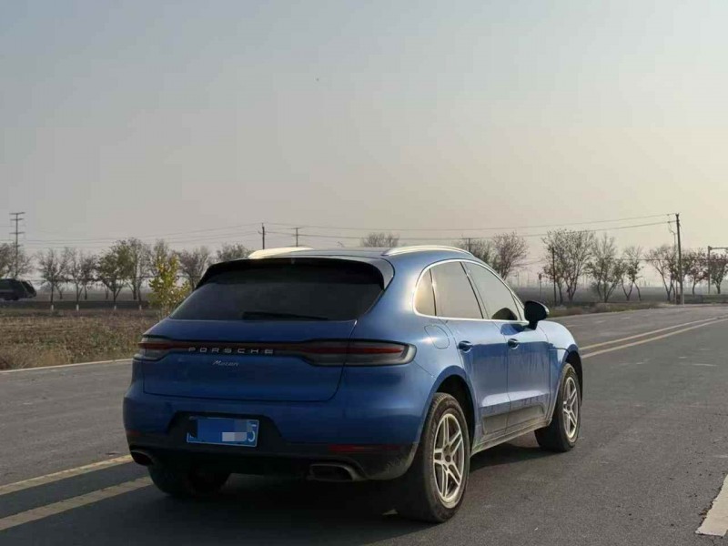 乌鲁木齐20年保时捷Macan4