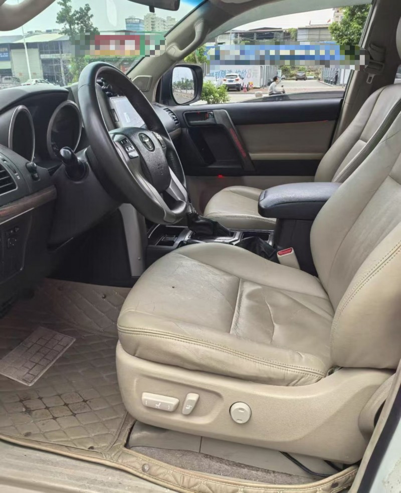 河源10年丰田普拉多3