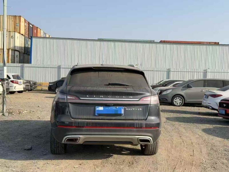 乌鲁木齐21年林肯航海家9