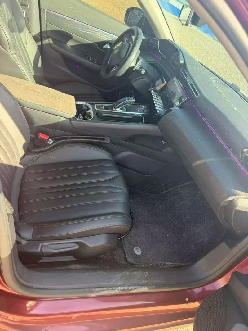 乌鲁木齐21年东风标致4