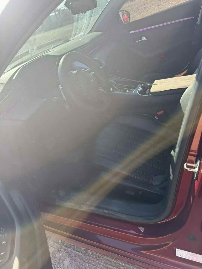 乌鲁木齐21年东风标致6