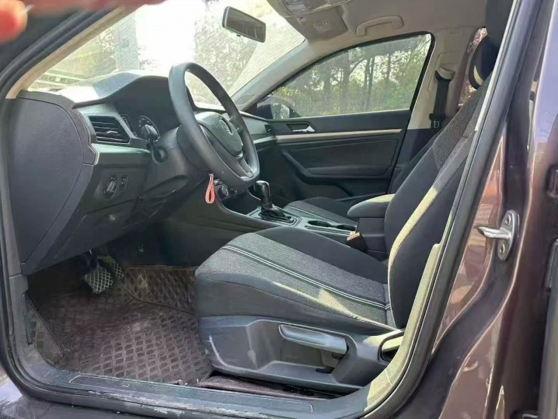 洛阳20年大众朗逸4