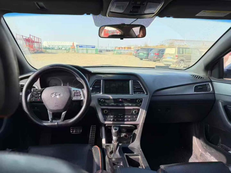 乌鲁木齐16年现代索纳塔6