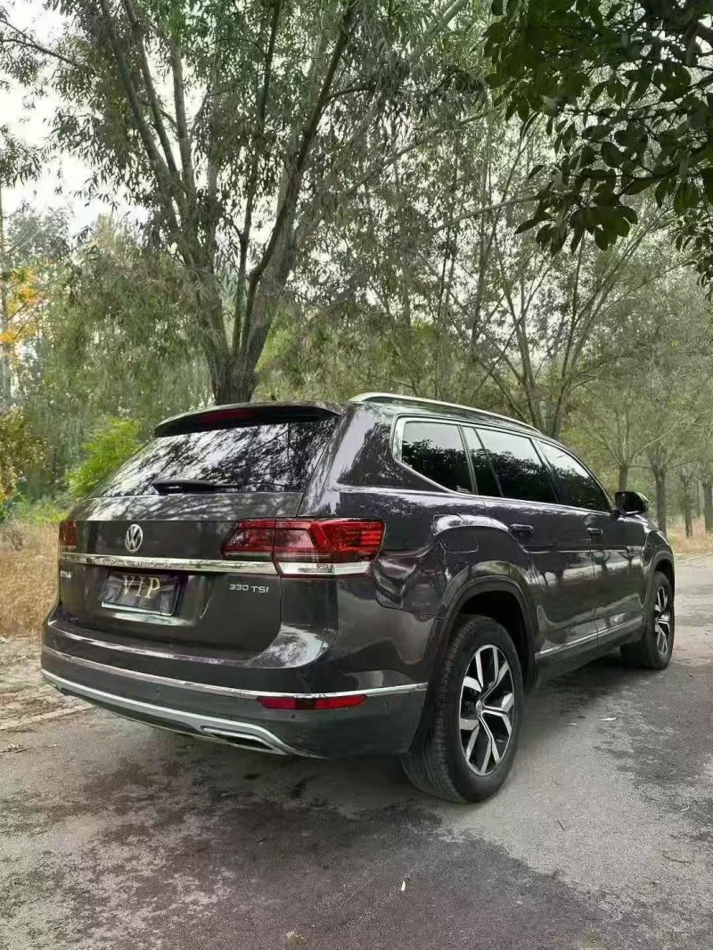 枣庄17年大众途昂8