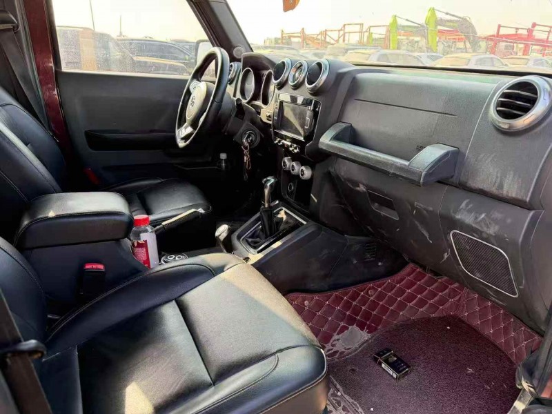 乌鲁木齐17年北京BJ404