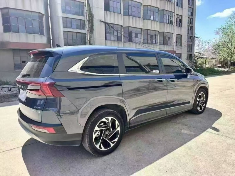 乌海24年现代库斯图8