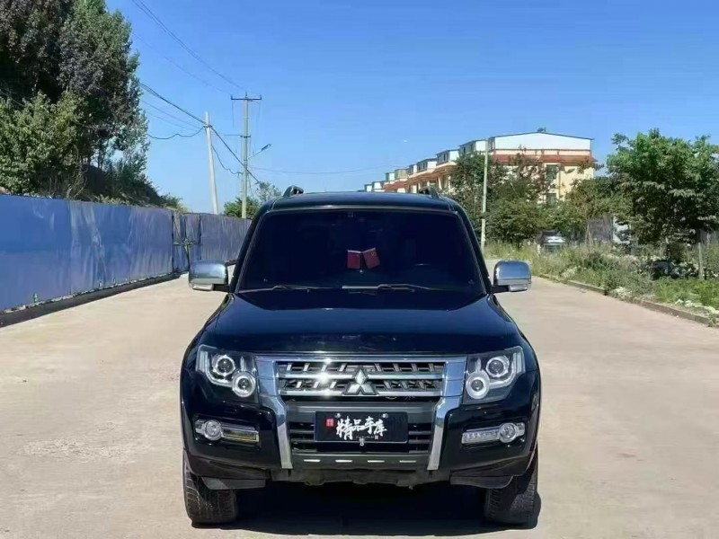 秦皇岛14年三菱帕杰罗1