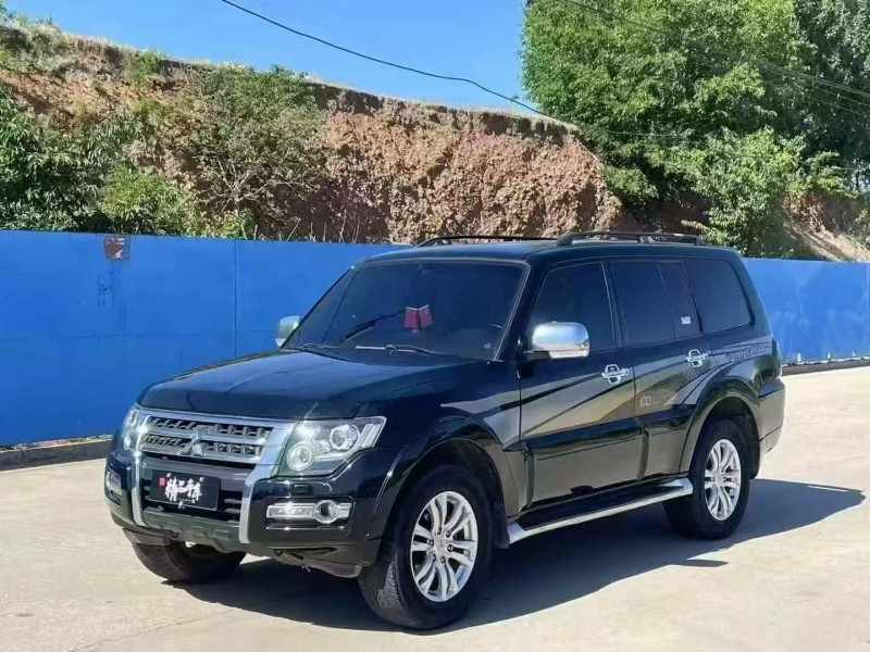 秦皇岛14年三菱帕杰罗2