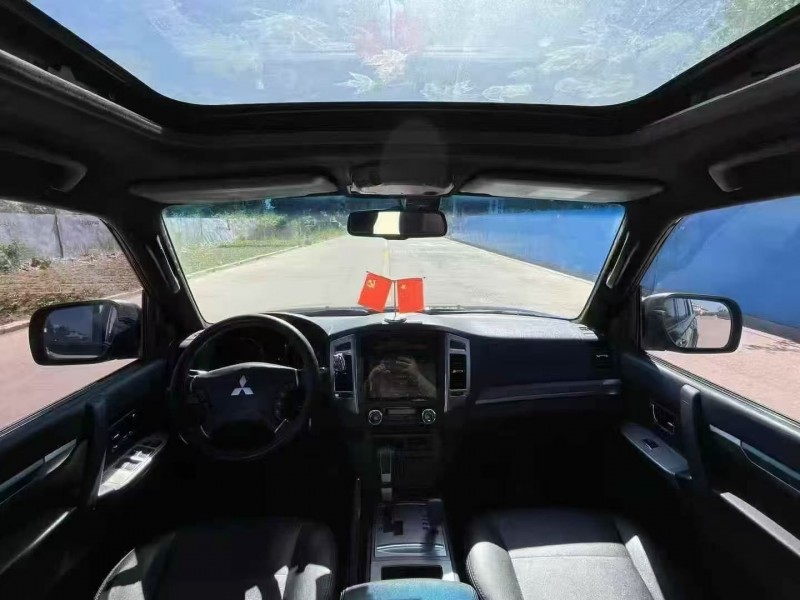 秦皇岛14年三菱帕杰罗3