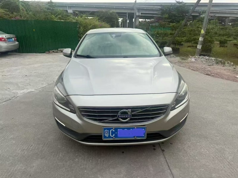 佛山14年沃尔沃S60L1