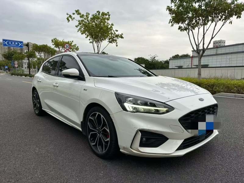 厦门19年福特福克斯2