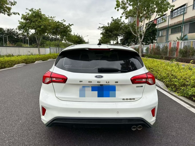 厦门19年福特福克斯3