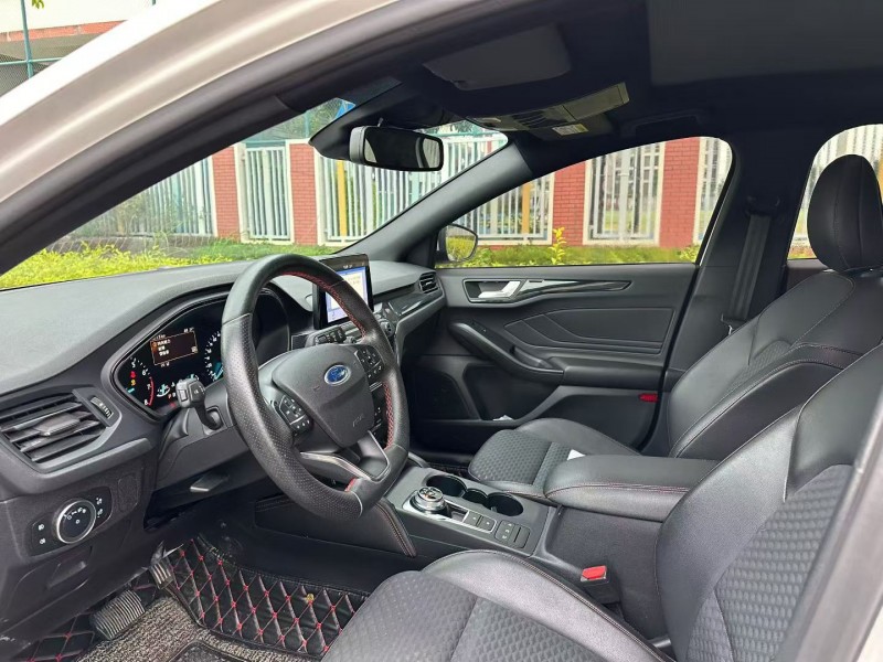 厦门19年福特福克斯7