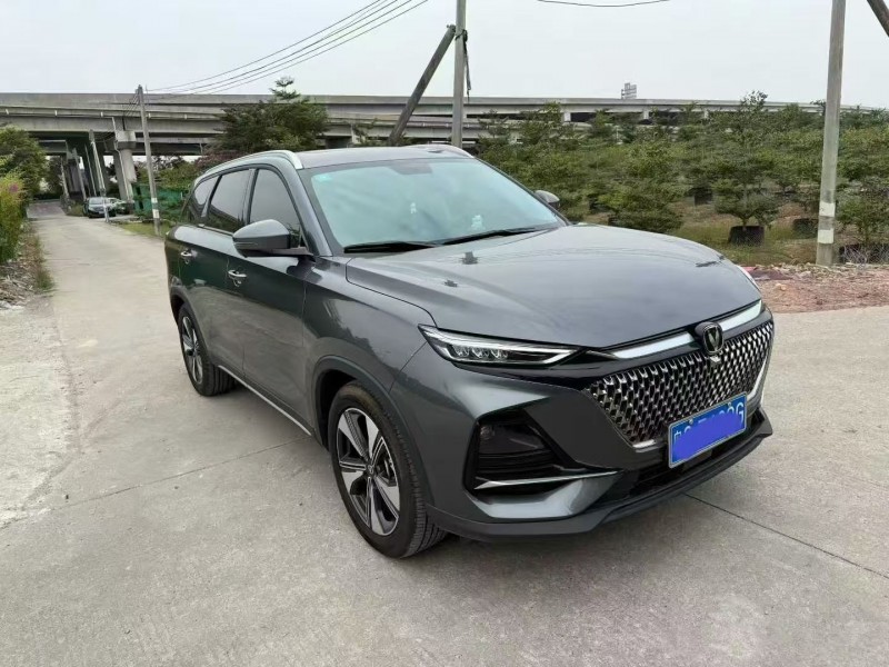 珠海25年长安汽车欧尚2