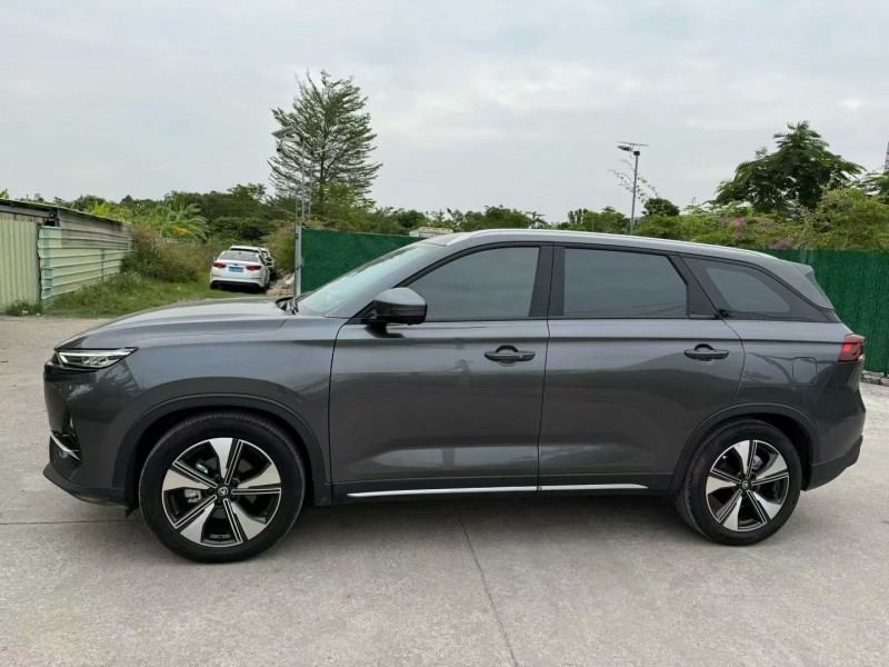 珠海25年长安汽车欧尚3