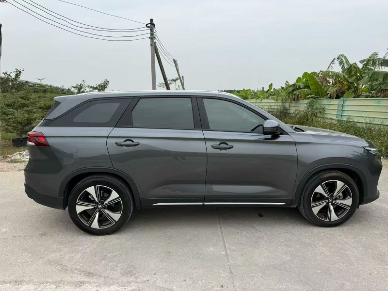 珠海25年长安汽车欧尚8