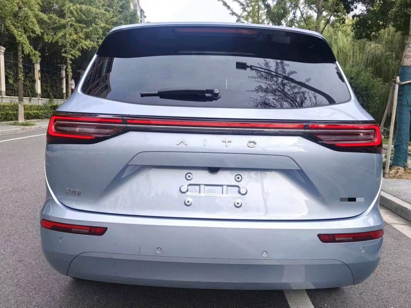 厦门24年华为智选问界8