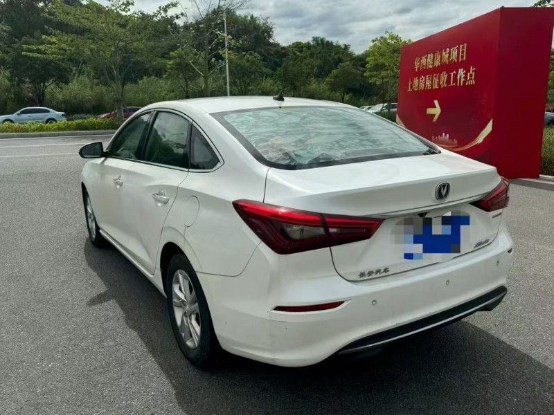 厦门19年长安汽车逸动7