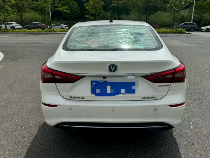 厦门19年长安汽车逸动8