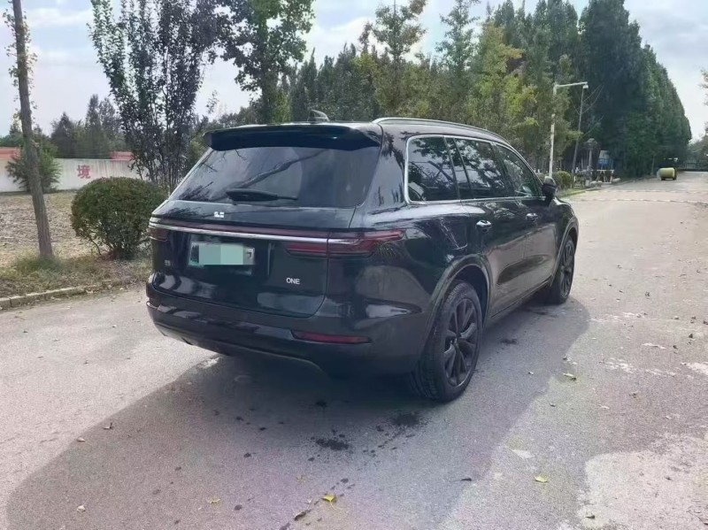 枣庄21年理想理想ONE8