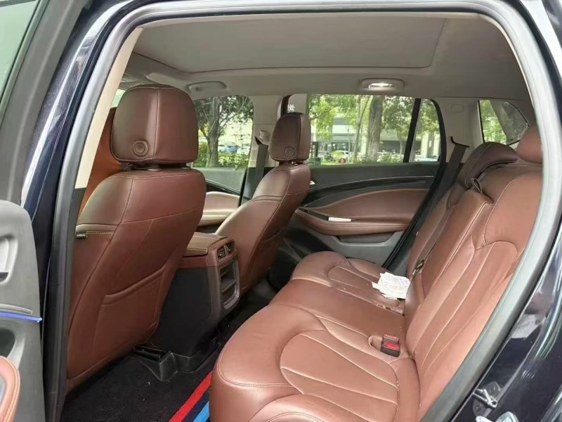 湖州21年别克昂科威9