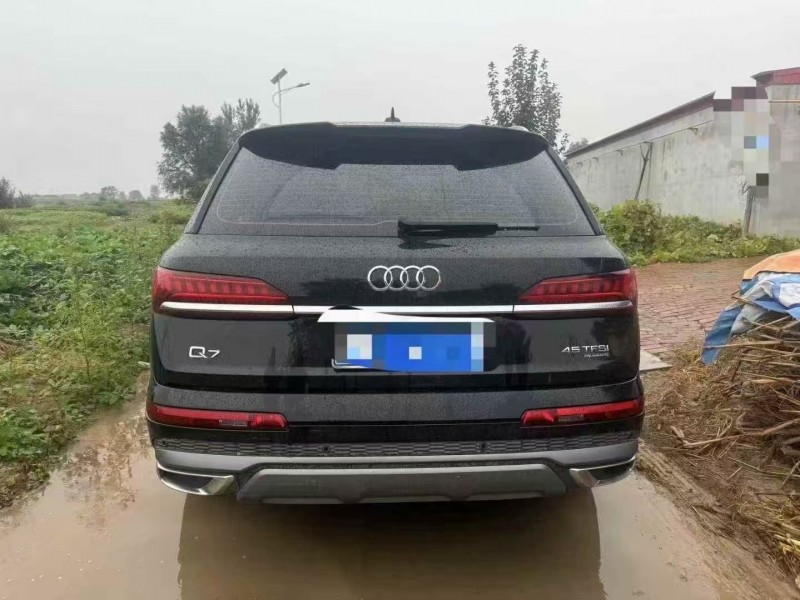 保定23年奥迪Q77