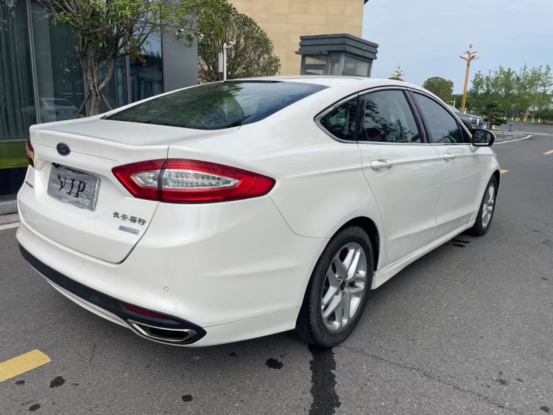 常德16年福特蒙迪欧9