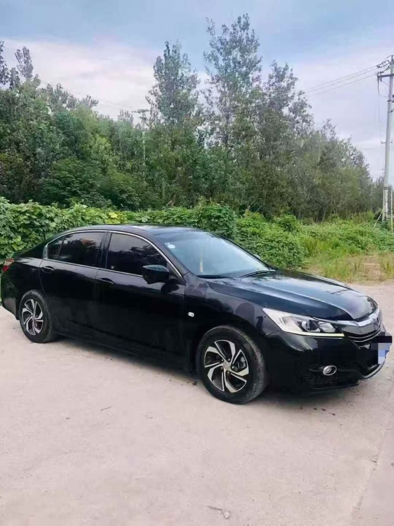 嘉兴17年本田雅阁2