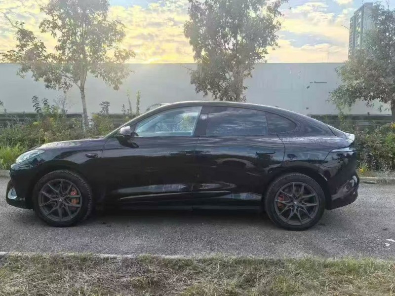 十堰24年智己LS68